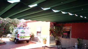 Toldo palillero con estructura para porche